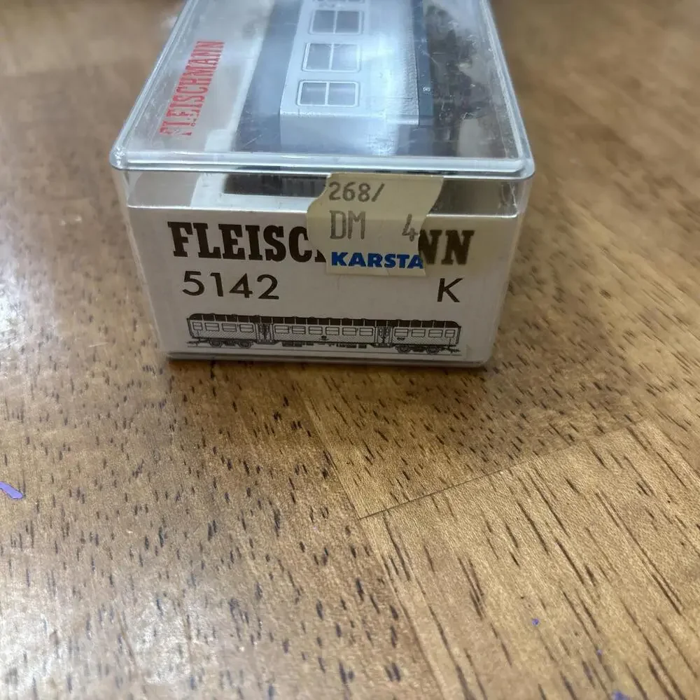 Vintage Fleischmann 5142 HO Model Passenger Train Ferrovie dello Stato Italian